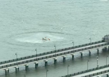 Тежък инцидент в Америка – хеликоптер се заби в река