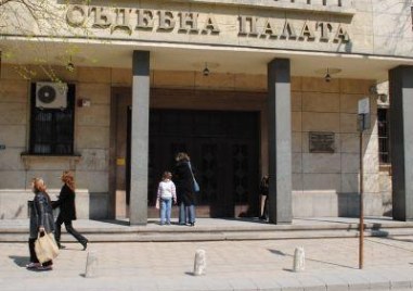 Полицейски екипи ще обезпечават обществения ред и пътната безопасност при