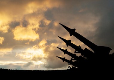 Руски ракетен удар уби най малко 20 цивилни в Украйна Това