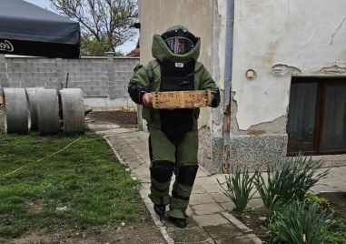 Специализиран екип от 55 и инженерен полк обезвреди немска ръчна граната М24 намерена