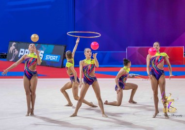 Ансамбълът на България в състав София Иванова Рейчъл Стоянов Алина