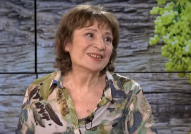 На Великден Лилия Старева фолклорист каза пред Euronews че повторението на