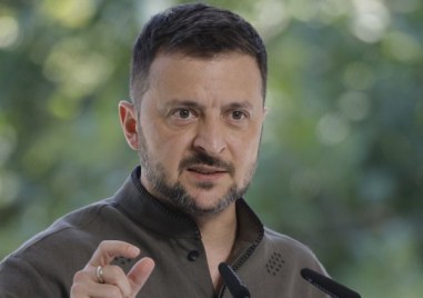 Украинският президент Володимир Зеленски заяви днес че през нощта руската