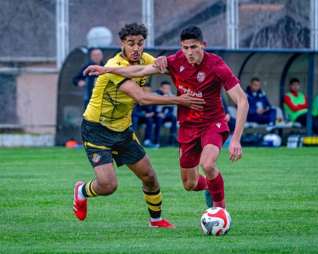 Дубълът на Ботев падна от Фратрия