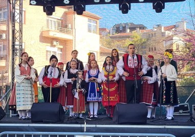 Празничната програма на община Пловдив продължава и днес на Светли понеделник