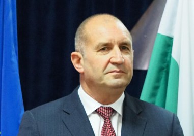 Няма 100 дни на кабинета Желязков има ново начало на