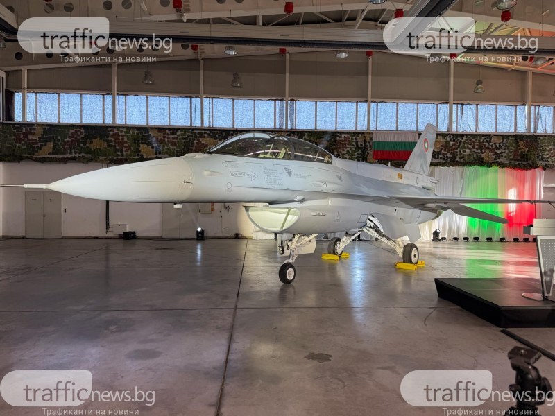 ВВС: Има отклонение в работата на една от системите на българския F-16
