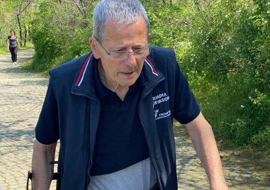 85-годишния Асен Шопов, който всяка сутрин изкачва Бунарджика: Преди да слагат фуникуляр на тепето, да махнат падналите дървета