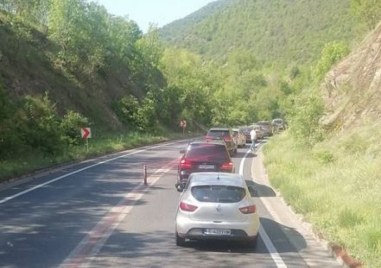 Адско задръстване в Кресненското дефиле посока Гърция