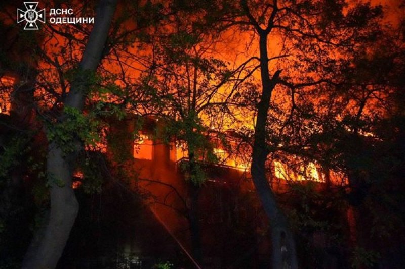 Нови руски удари срещу три украински града, убити са най-малко двама