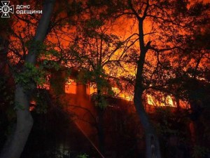 Нови руски удари срещу три украински града, убити са най-малко двама