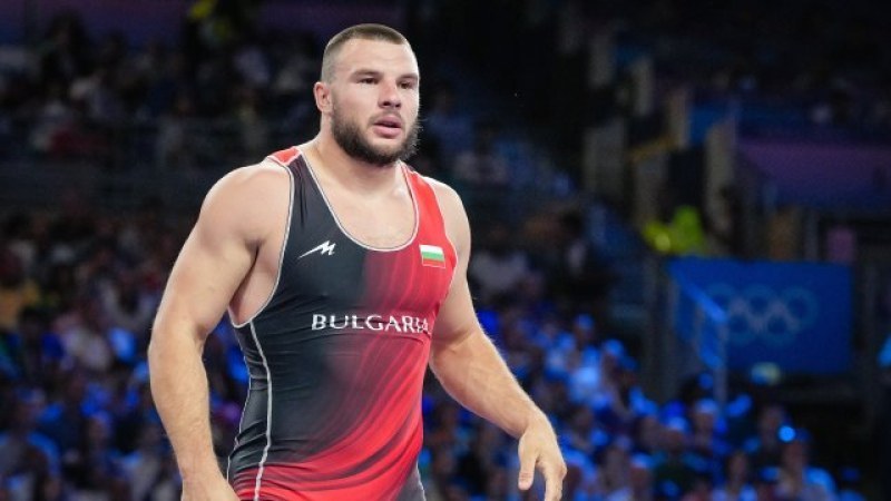 Кирил Милов е борец №1 в света за месец април в класическия стил