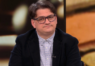 Бившият главен секретар на Министерство на култура Тодор Керанов води