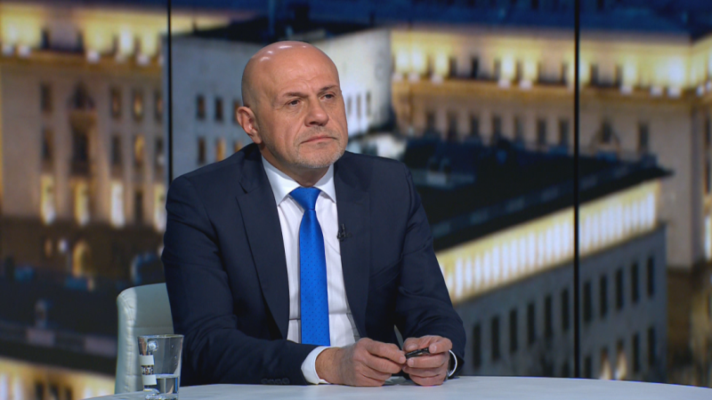 Томислав Дончев: Ще опитаме да убедим ЕК, че България не е готова за либерализация на тока