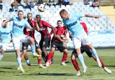 Дублиращият отбор на Ботев Пловдив записа втора поредна победа и