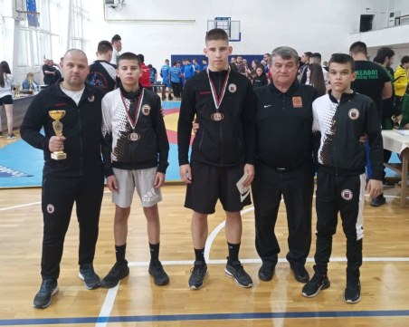 Борците на Локомотив с два медала от турнир по борба в Кюстендил