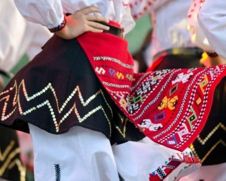 Фолклорна магия ще се случи тази събота в кв. „Прослав”