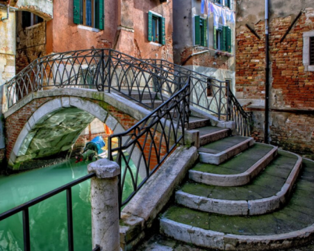 Град върху вода: Как е построена Венеция?