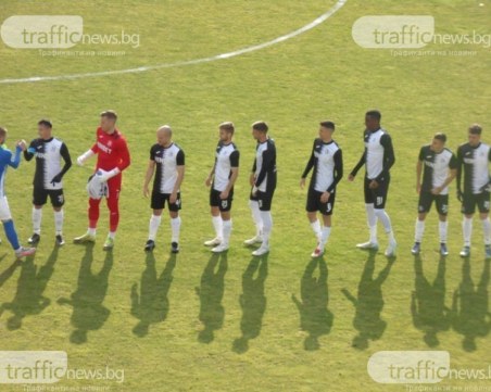 Локо с трети опит да победи в плейофите за оцеляване