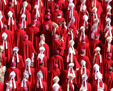 Обратното броене започна - Кой има най-голям шанс да стане следващият папа