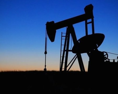Цените на петрола се повишиха средно с над 1,3 долара