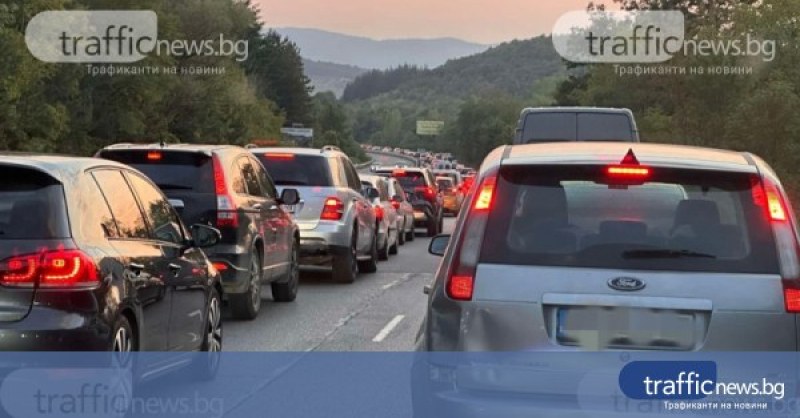 Очаква се засилен трафик по пътищата след почивните дни