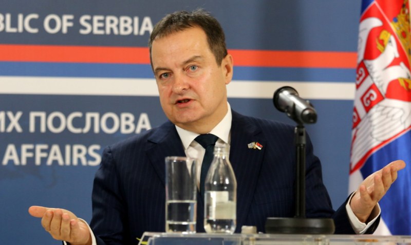 Сръбският вътрешен министър: Няма причина за предсрочни избори в Сърбия