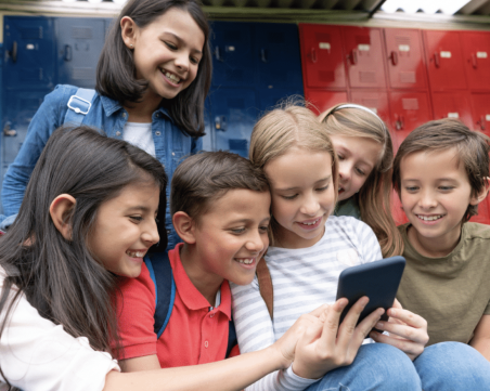 Асоциацията на инфлуенсърите предприема действия срещу опасните трендове в ТикТок