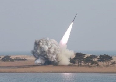 Северна Корея изстреля няколко балистични ракети