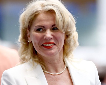 Елка Божова бе избрана за председател на Комисията за защита от дискриминация