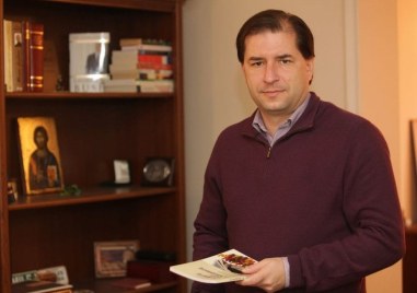 Борислав Цеков: Искането на Радев е противоконституционно