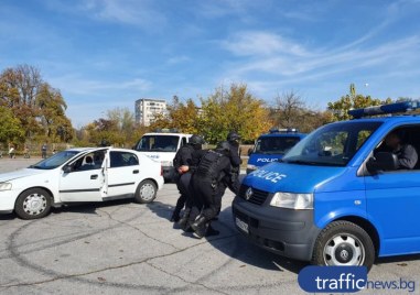 Шестима са в ареста след серия кражби в Пловдивско, плячката - от моторна резачка до автомобил