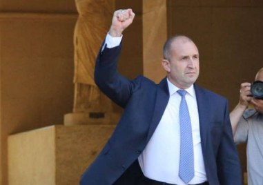 Всичко е ясно: Радев създава политически проект, но разцеплението при него вече започна