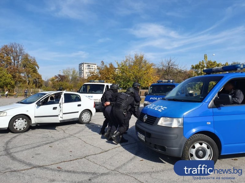 Шестима са в ареста след серия кражби в Пловдивско, плячката - от моторна резачка до автомобил