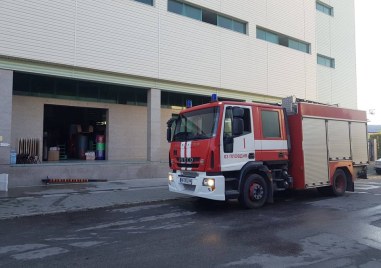 26 пожара за денонощие в страната, има загинал