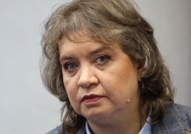 Наталия Киселова: Въпросът на Румен Радев за еврото е спорен