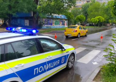 Такси блъсна и уби мъж на пешеходна пътека в Русе