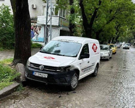 Шофьор удари кола в Кючука и избяга, търсят се свидетели