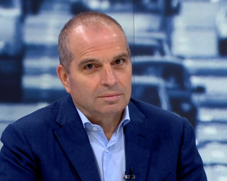 Вицепремиерът Гроздан Караджов за референдума на Радев: Късно е, либе, за китка