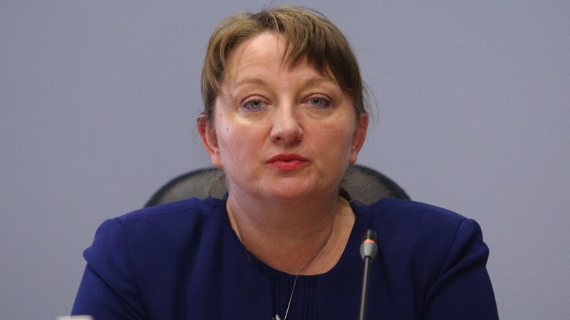 Деница Сачева: Президентът няма за цел да пита, а да използва хората