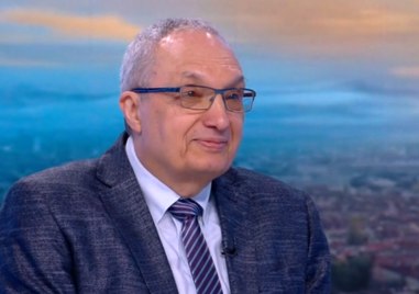 Иван Костов за референдума за еврото: Това е политически ход на Румен Радев