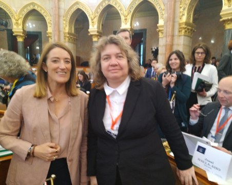 Наталия Киселова се срещна с председателя на ЕП Роберта Мецола