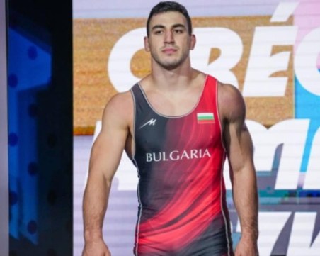 Олимпийският шампион Семен Новиков спира да се състезава за България?