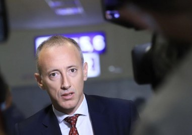 Красимир Вълчев: Не е вярно, че Брюксел ни е предупредил, че може да спре процедурата за еврото