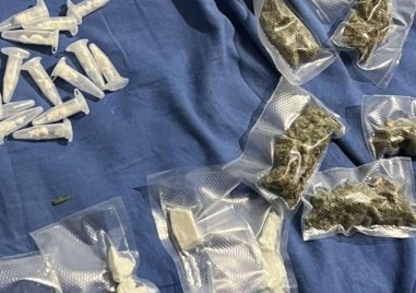 Столични полицаи иззеха различни по вид наркотици, има задържани