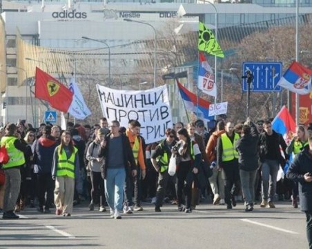 Прокуратурата в Нови Сад повдигна обвинения на група студенти