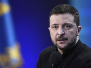 Преговори за мир в Украйна: Ще седнат ли на една маса Путин и Зеленски?