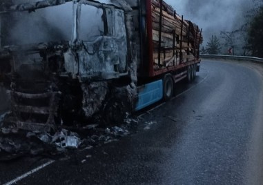 Възстановено е движението по пътя Смолян - Пловдив през Рожен