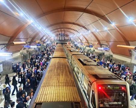 Столичното метро няма да прекъсва движението си