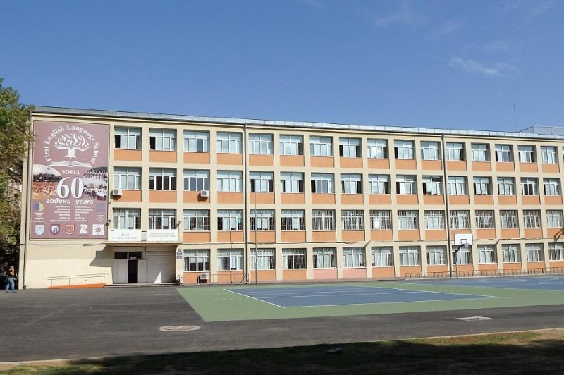 Учениците в София се връщат на училище утре, въпреки че стачката на наземния транспорт продължава